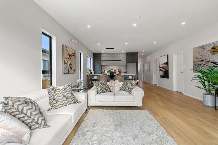 73 Tributary Parade Drury_3