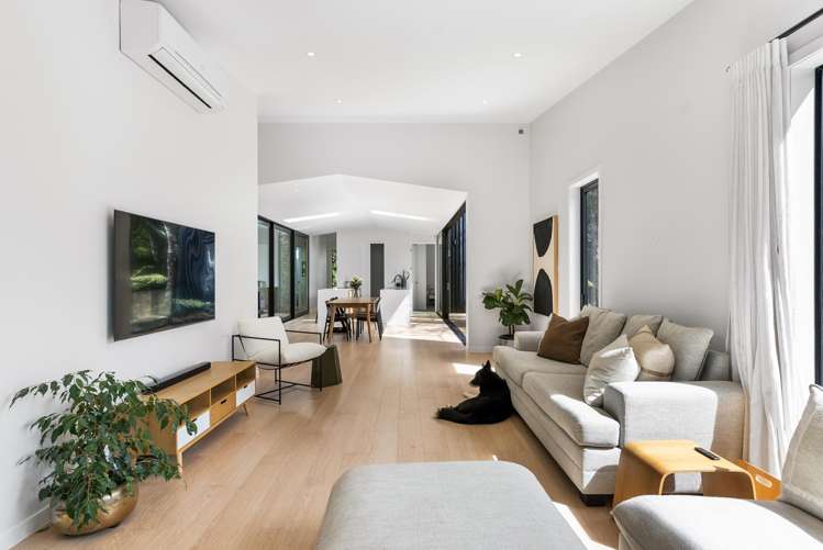 294 Konini Road Titirangi_13