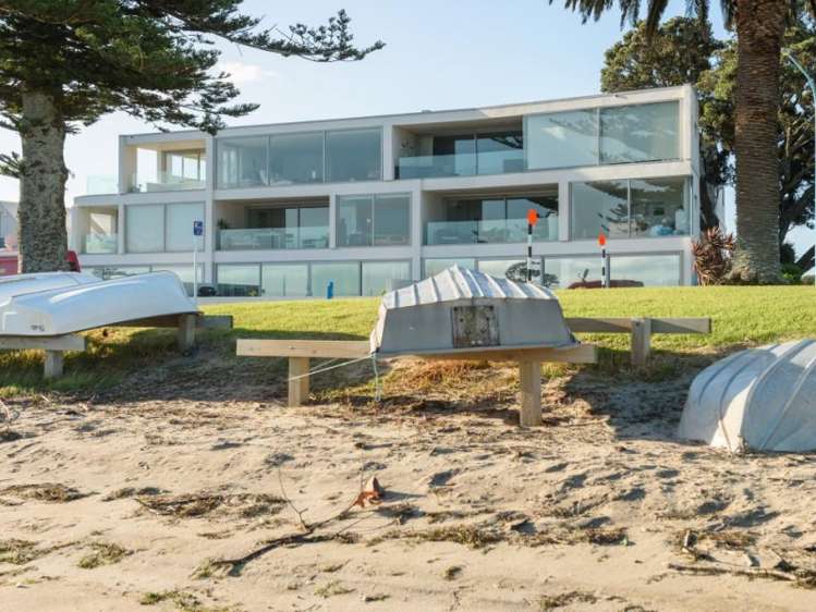 202/15 The Mall Mount Maunganui_8