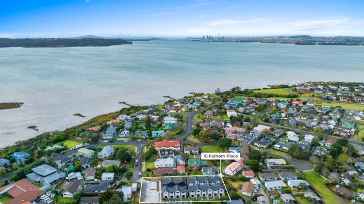  9/10 Fathom Place Te Atatū Peninsula_11
