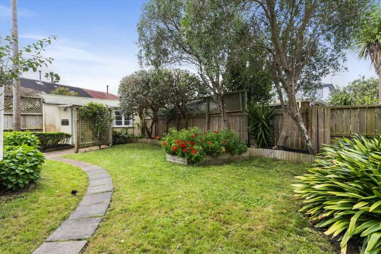 14 Wright Road Point Chevalier_17