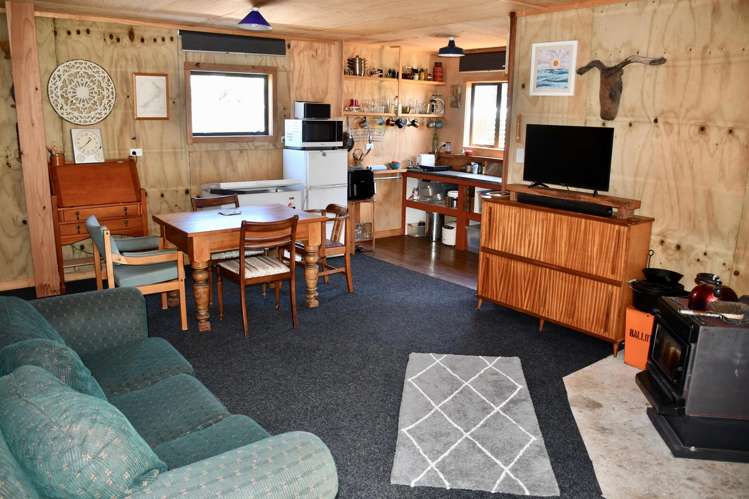 7 Hunter Street Karamea_3