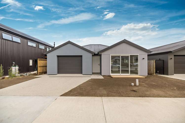 60 Howden Drive_0