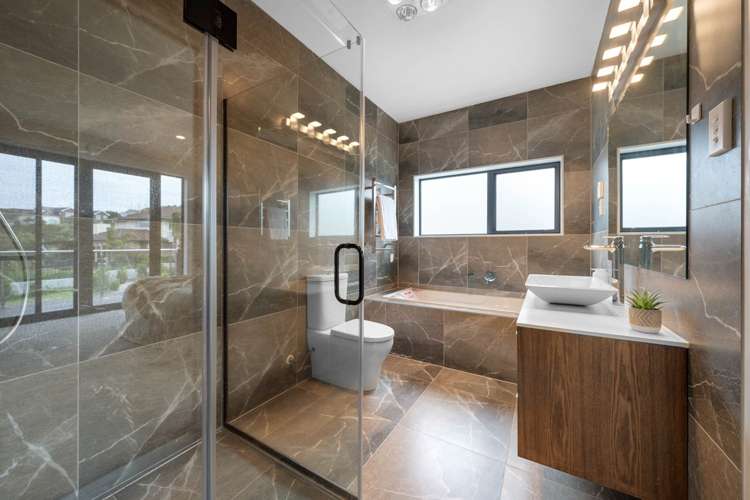 17 Chancellor Place Flat Bush_13