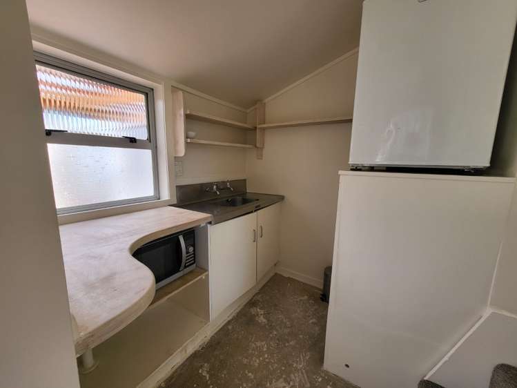 23 Milton Street Berhampore_14