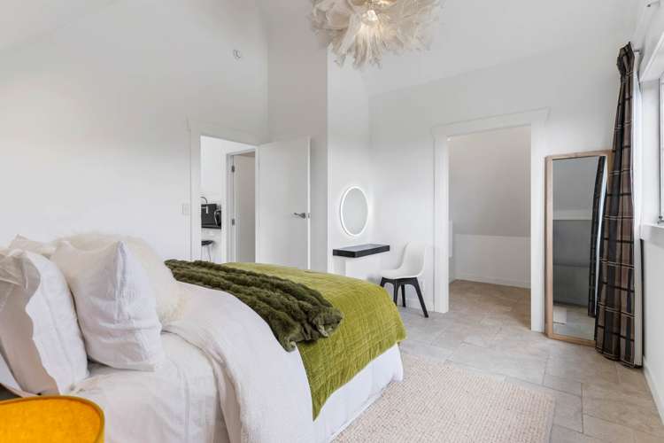 12 & 12A Springcombe Road St Heliers_16