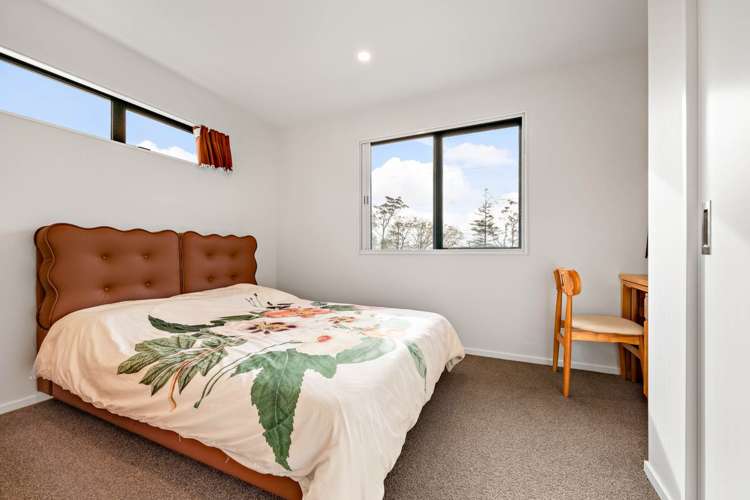 1/107 Selo Street Glen Eden_14