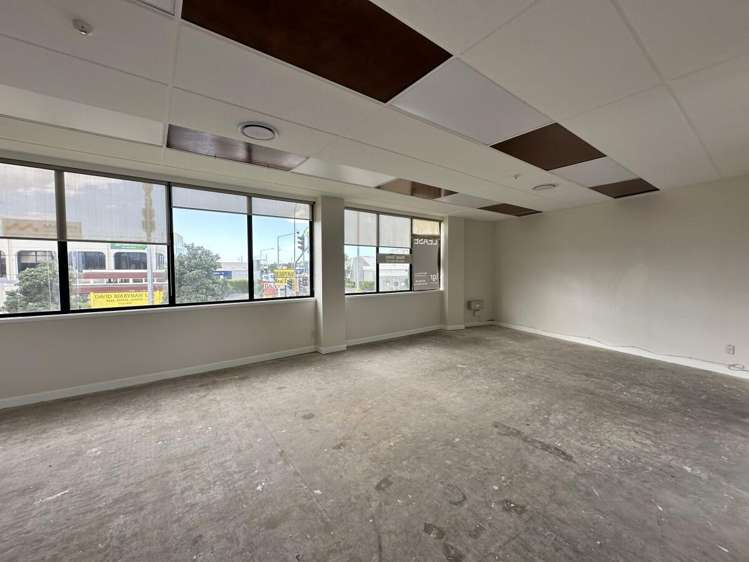 3053 Great North Road New Lynn_6