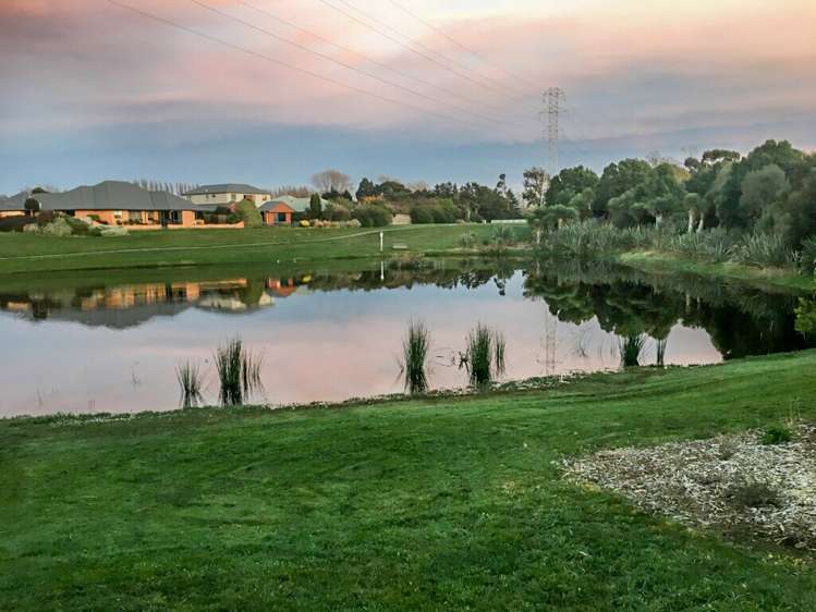 5 Edgewater Lane Halswell_1