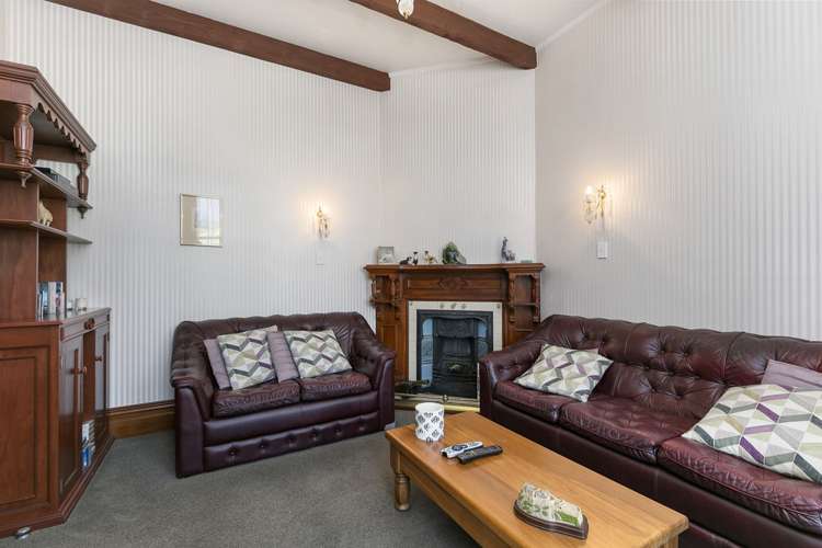 2 Te Wharepouri Street Berhampore_6