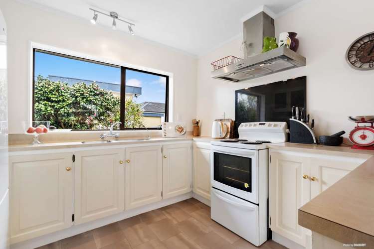 2/11 Cambourne Road Papatoetoe_3