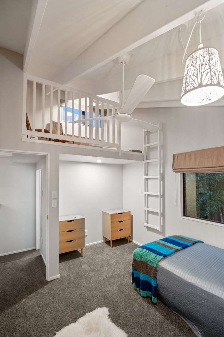 10 Raroa Terrace Waiatarua_15