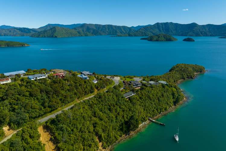 310 Port Underwood Road Whatamango Bay_8