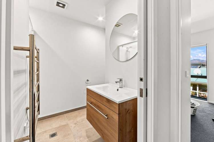 4/9 Grove Road Addington_11