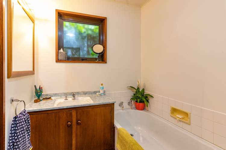 1221 North Eyre Road West Eyreton_13