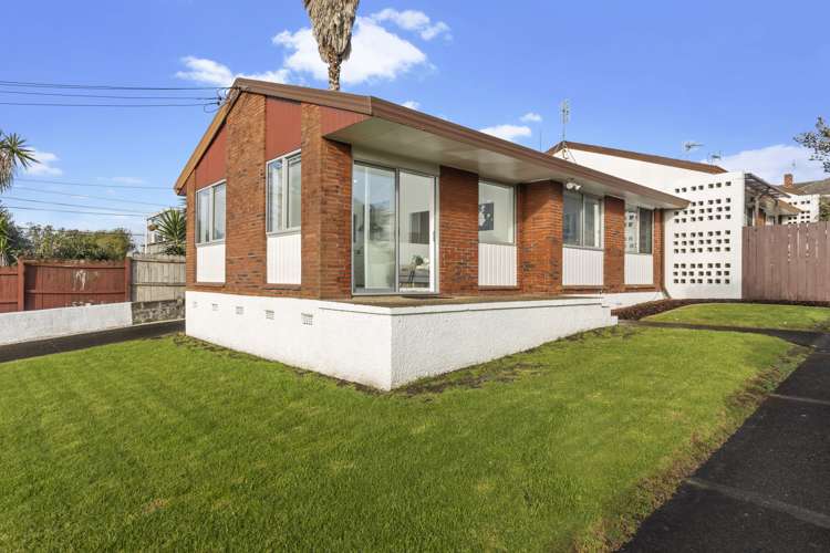 1/231 Queens Road Panmure_11