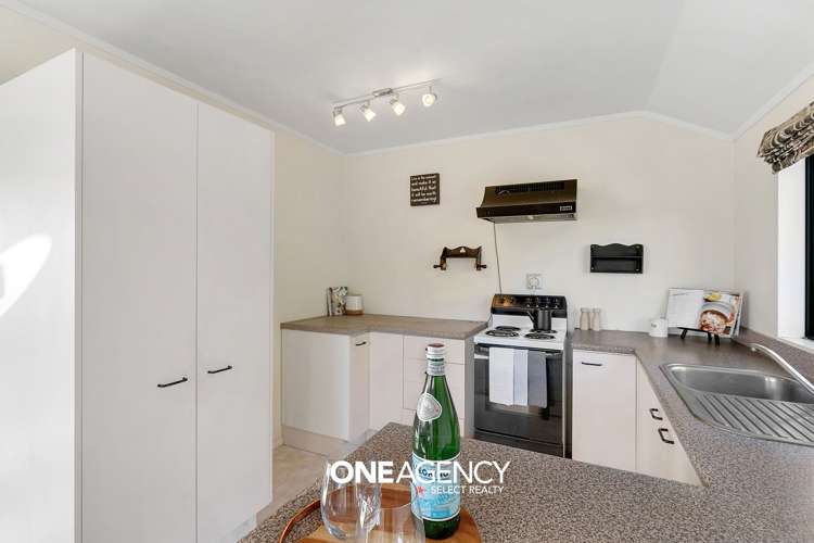 1/43 Rose Street Porirua East_8