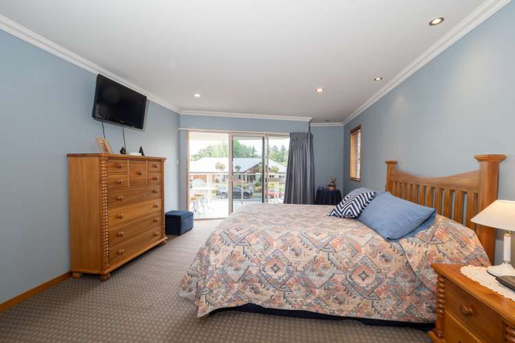 17 Country Place Allenton_12