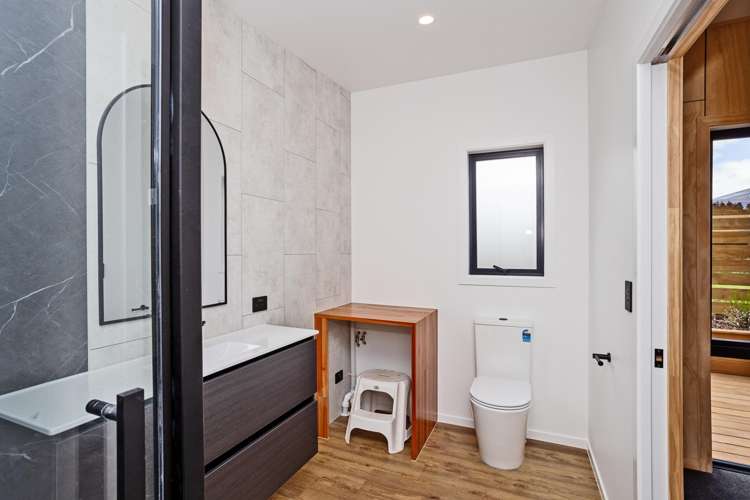 22 Glenda Place Seaward Bush_33