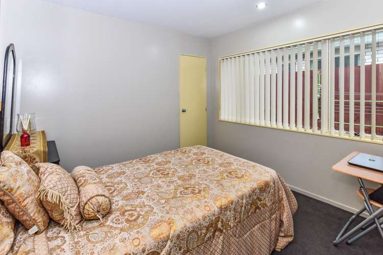 47 Robert Skelton Place Clendon Park_6