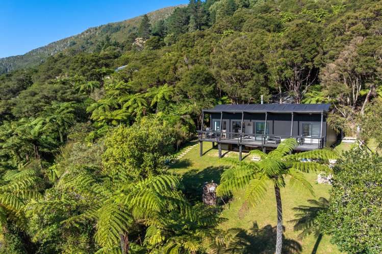 234 Tamuakawawe Bay Marlborough Sounds_17
