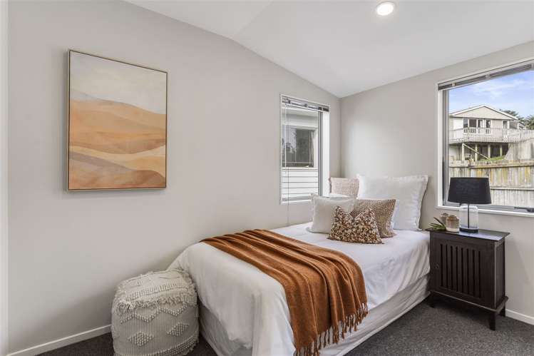 49f Lancaster Road Beach Haven_9