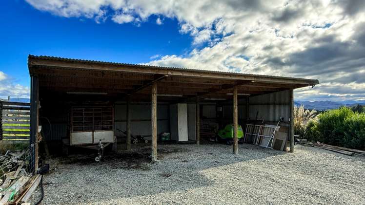 127 Bell Road Dipton_16