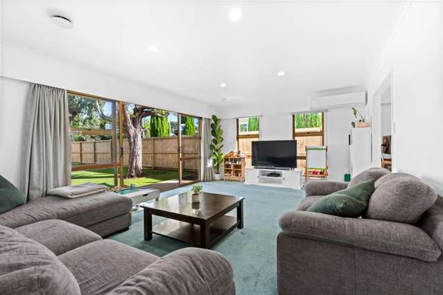 6 Fairway Drive Te Kamo_1
