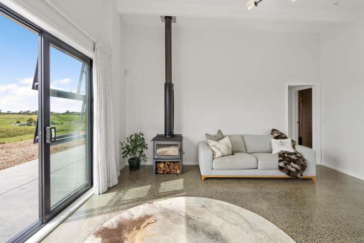 49 Honey Road Waiuku_22