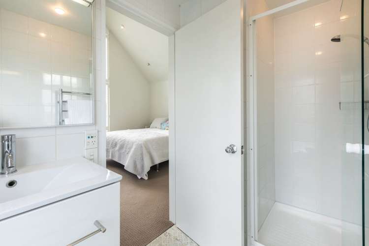 74 Office Road Merivale_26