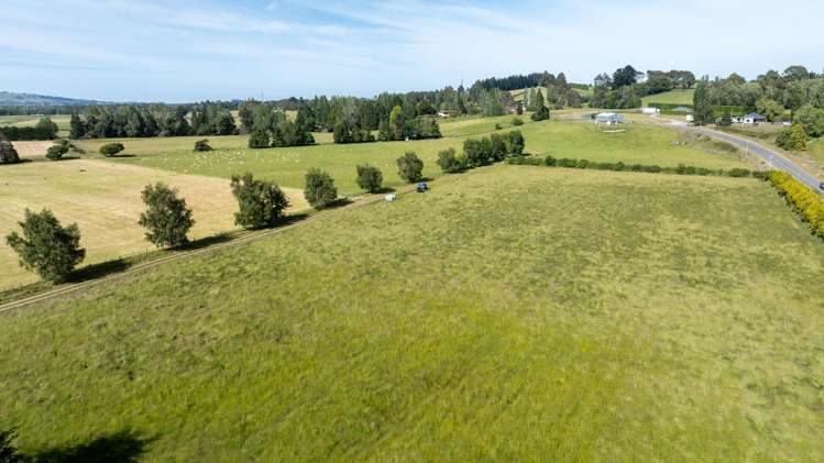 Charlton Road Upper Charlton_3