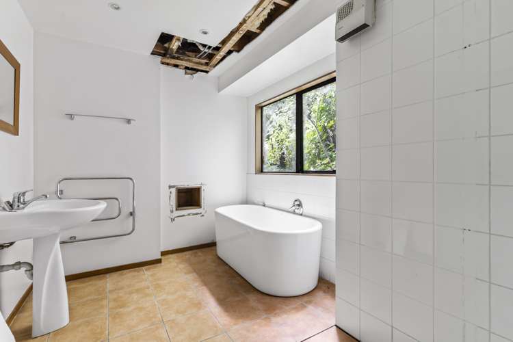 31 Cascade Avenue Waiatarua_8