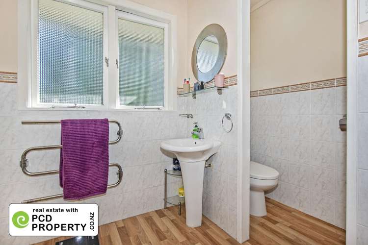 6 Adams Place Te Kamo_13