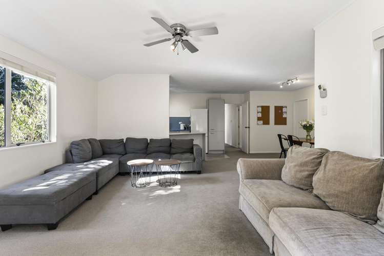 99 Kamara Road Glen Eden_3