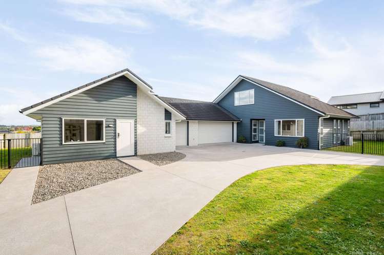 22 + 22A Kapua Crescent Rototuna North_22