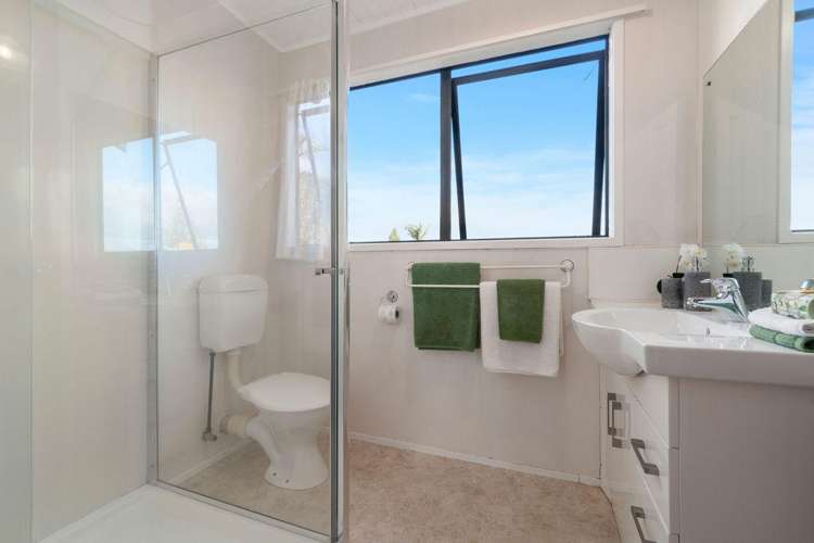 1/16 Taikata Road Te Atatu Peninsula_11