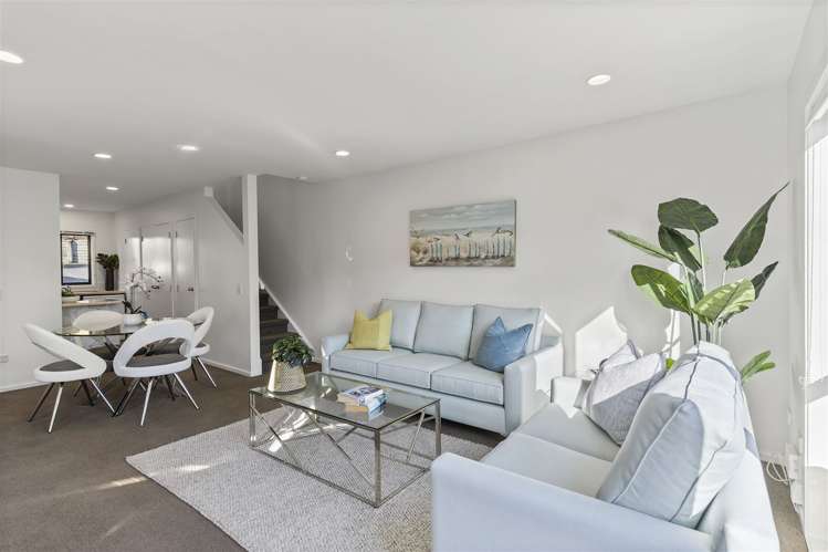 16/10 John Jennings Drive Oteha_9