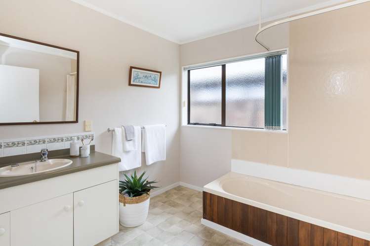 57 Clarke Avenue Highbury_18