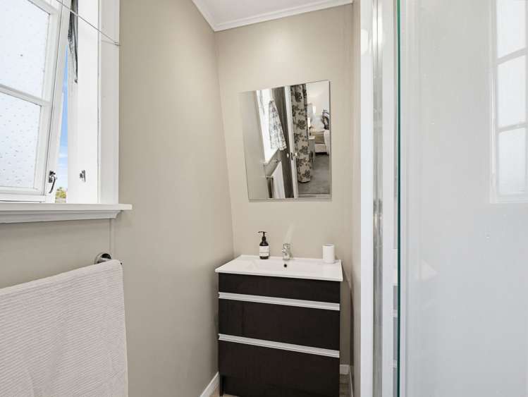 34 Burn Street Levin_15