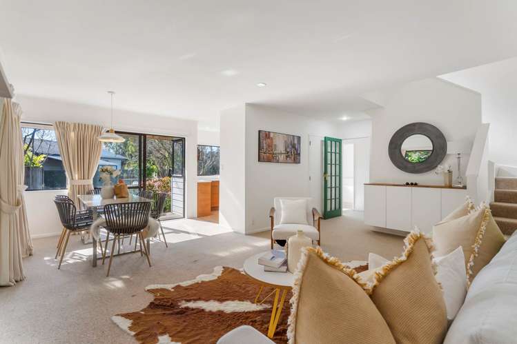 2/105 Glendale Road Glen Eden_6