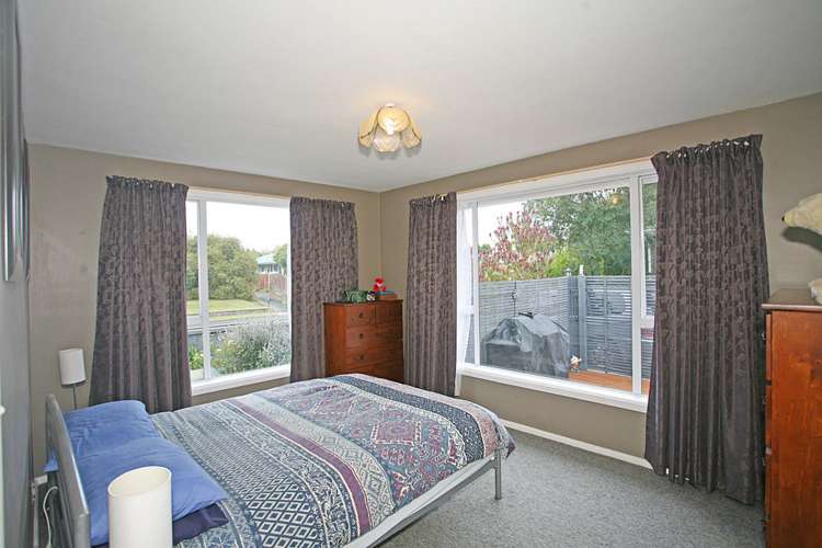 54 Kathleen Crescent Hornby_7