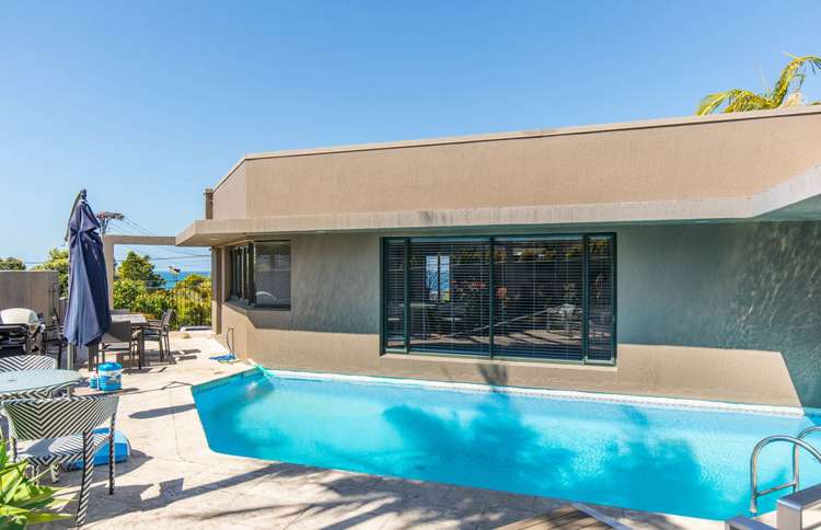 132 Beach Road Castor Bay_16