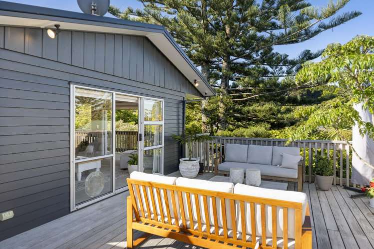 21 Lowtherhurst Road Massey_15