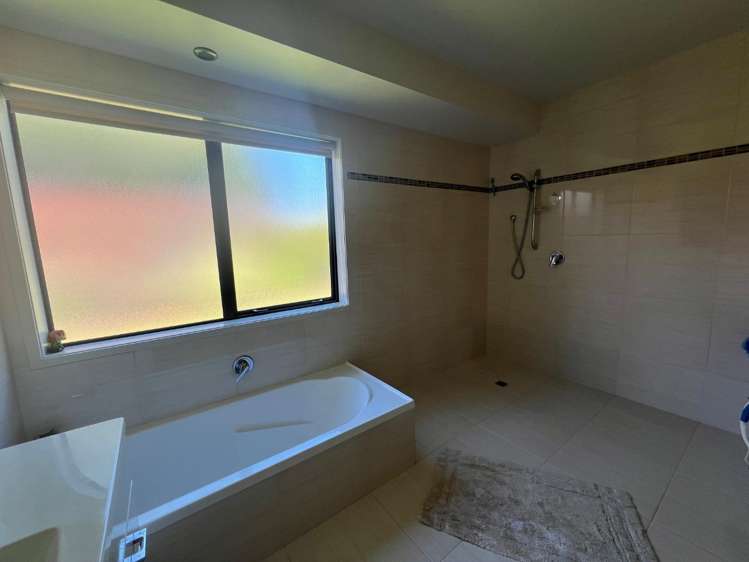 112 Rowesdale Drive 1115_10