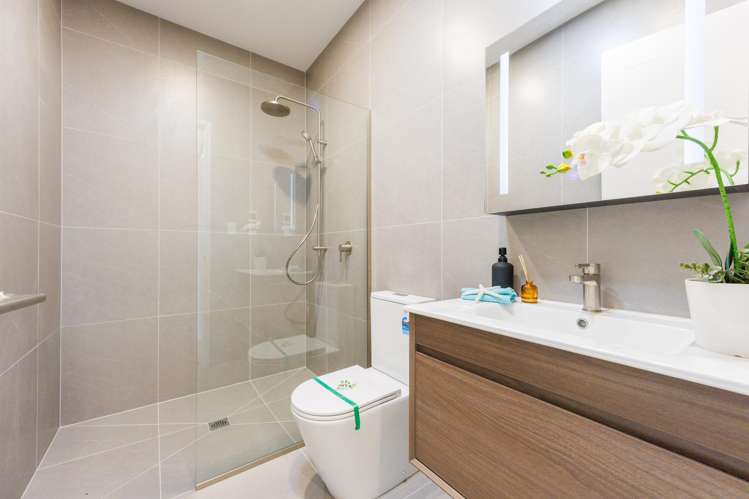 68 Huanui Drive Orewa_15