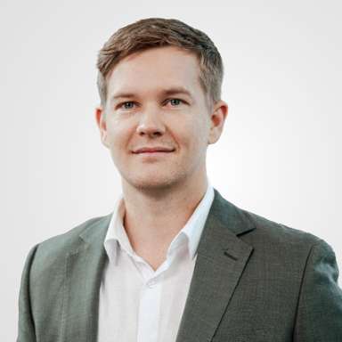 Mitchell Eades