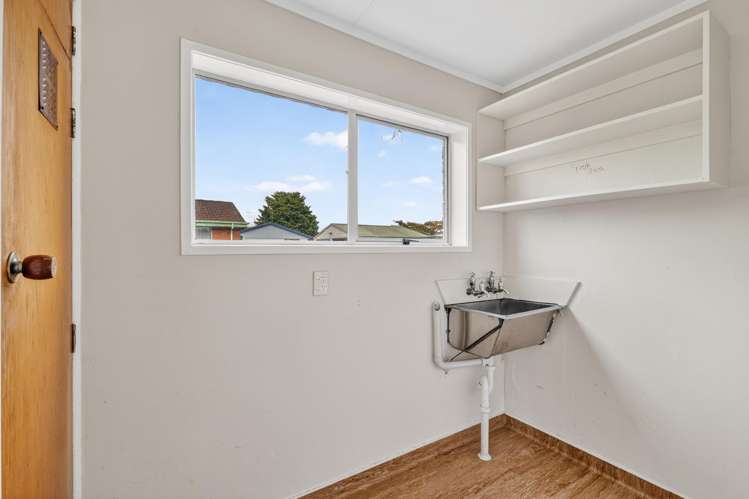 22 Odlin Crescent Nawton_7