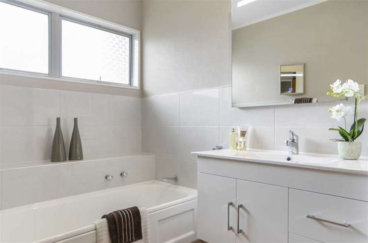 5 Christensen Place Forrest Hill_17