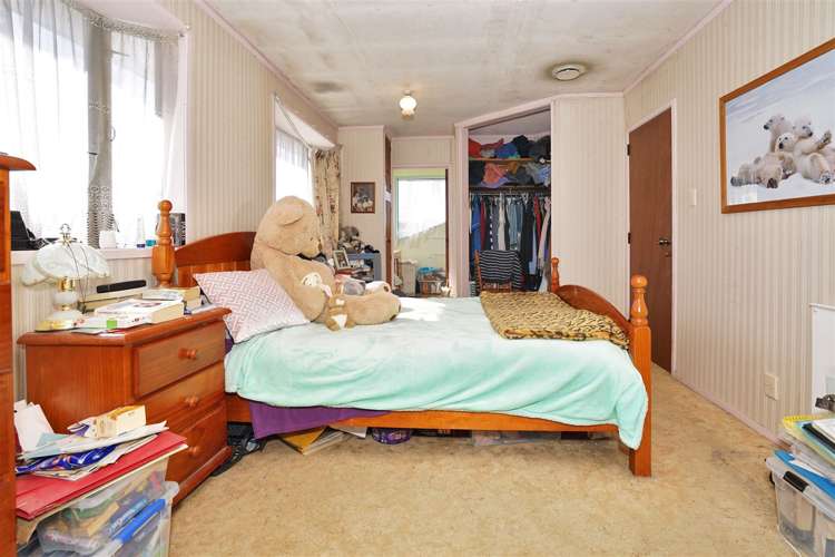 5 Elmwood Crescent Pukete_7