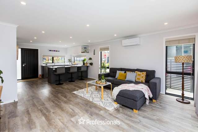 24 Reakes Crescent Wallaceville_4